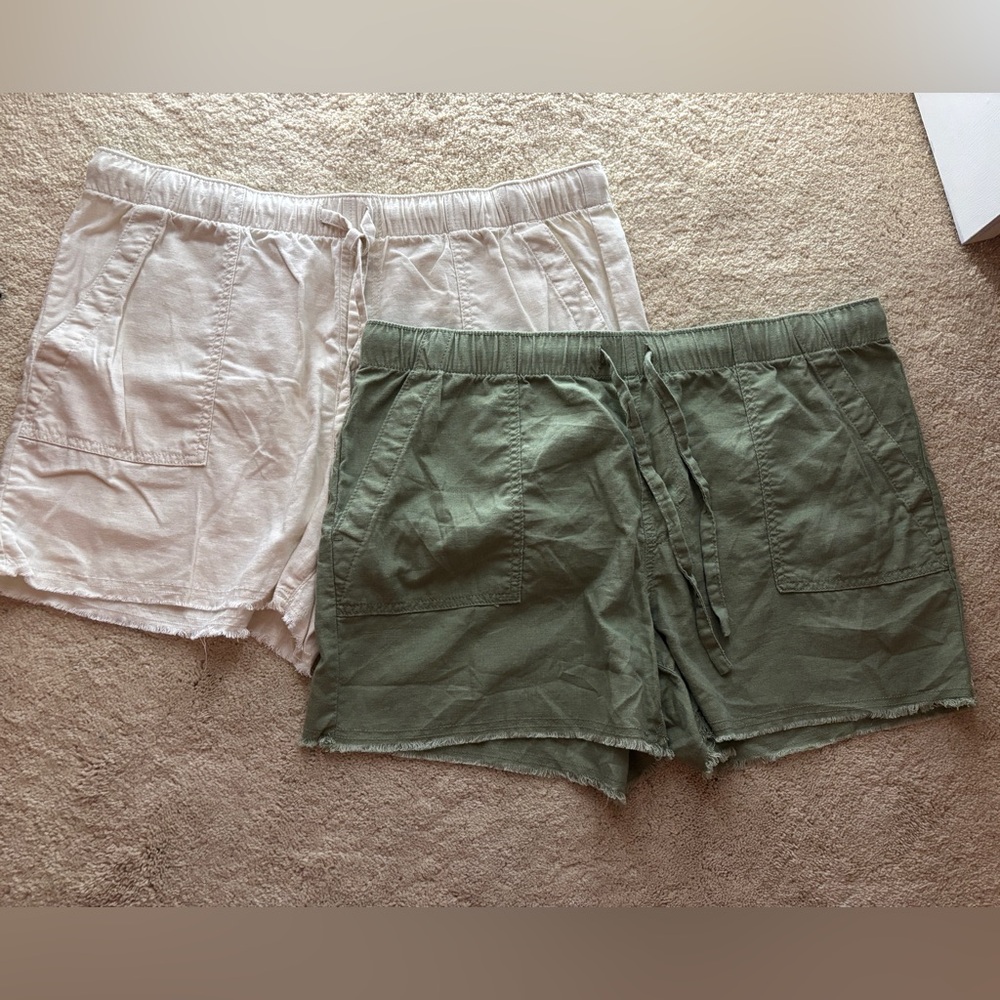 2 Pairs a.n.a brand Women’s Linen Shorts Size L